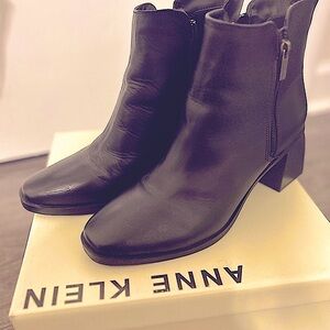 Anne Klein Alessa Bootie- Size 9.5 Women’s Black Leather Boots